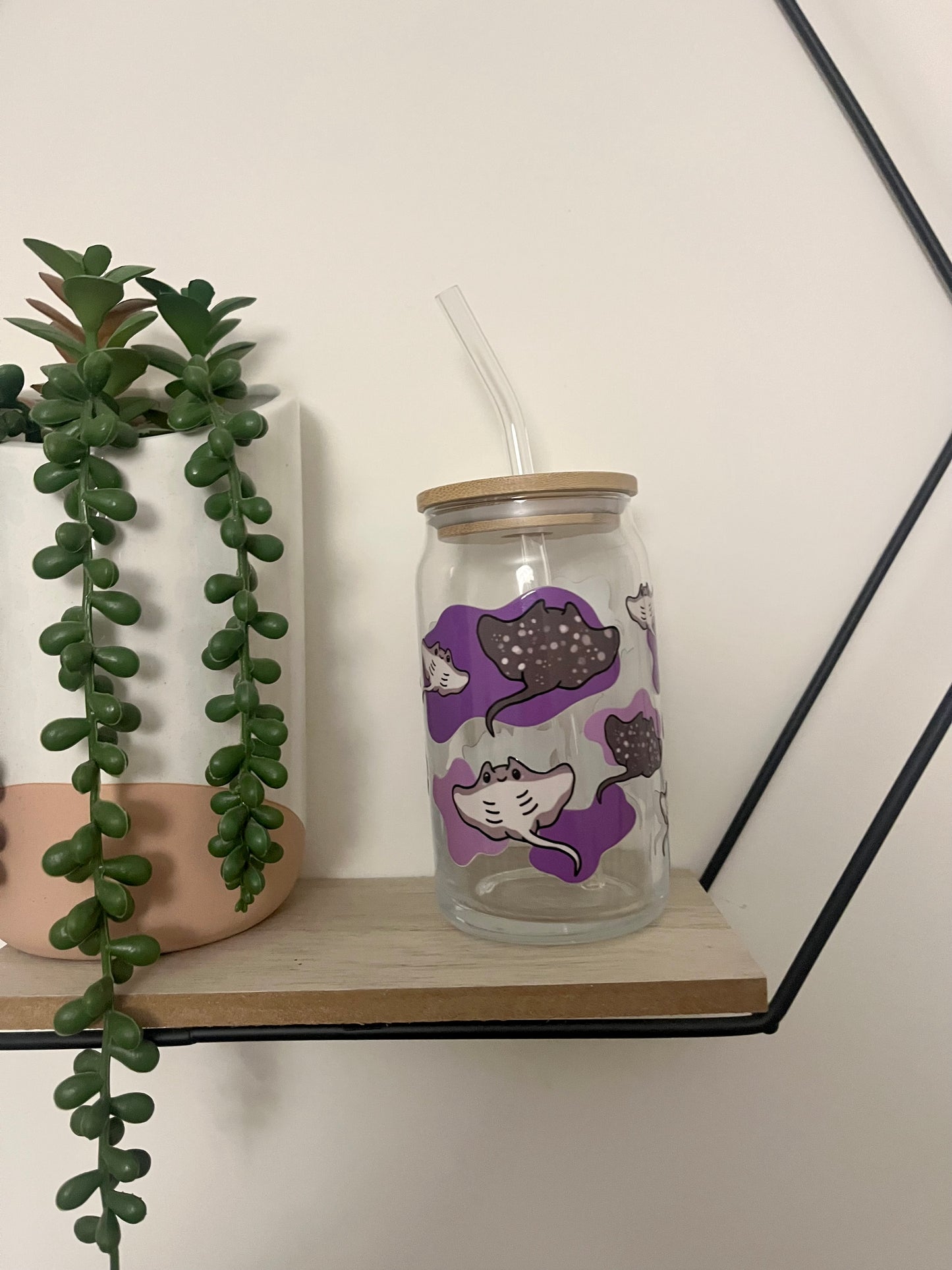 Manta Ray 16 oz Glass cup with bamboo lid and glass straw